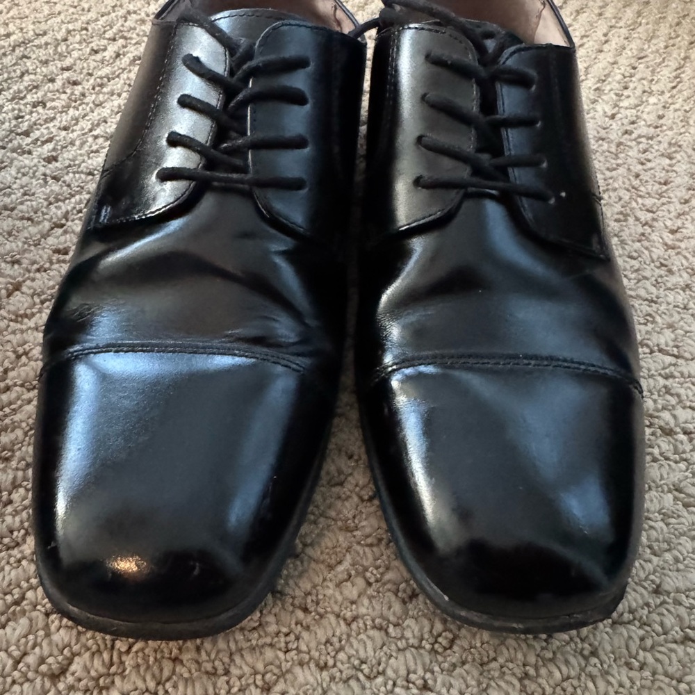 Florsheim Black Oxford Shoes